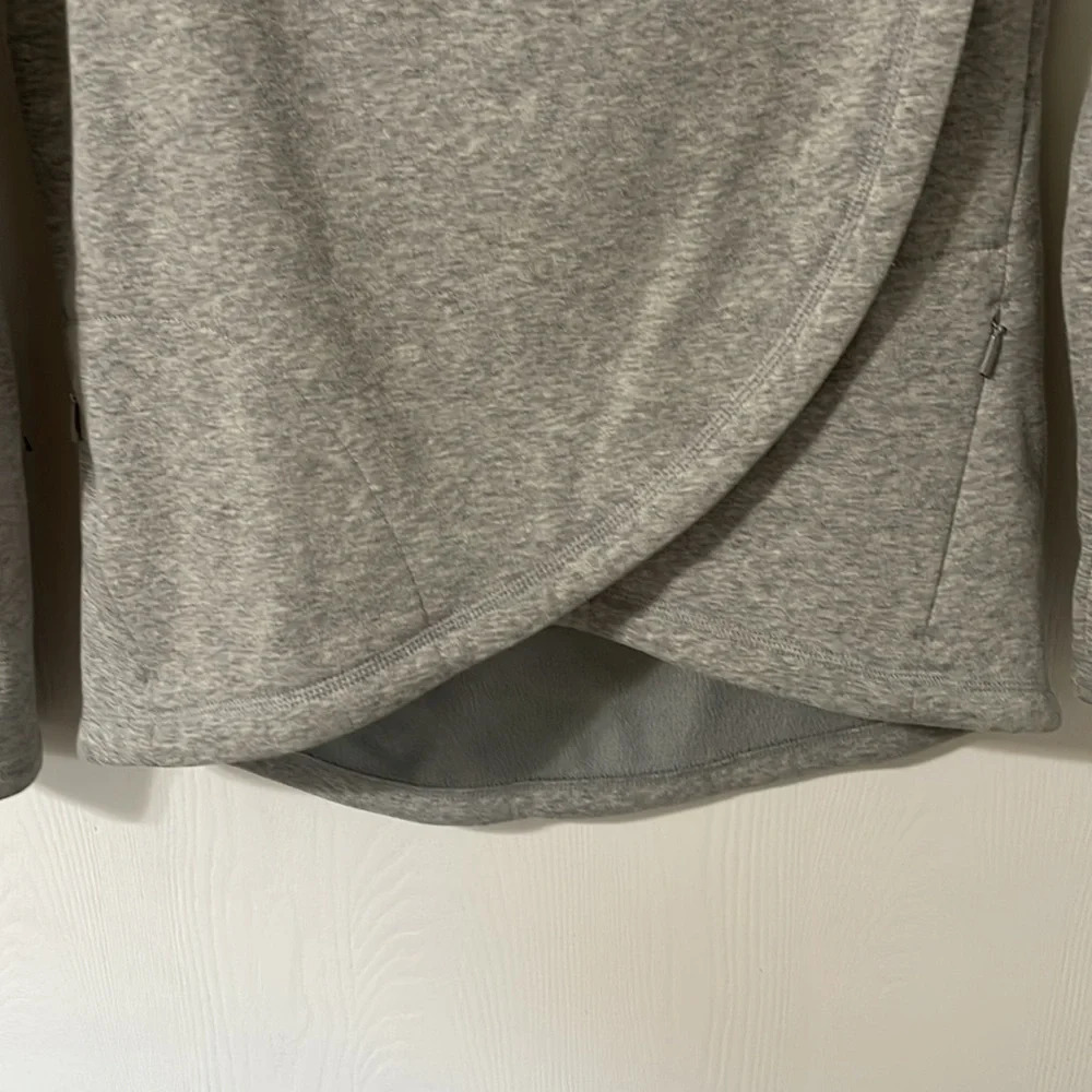 Athleta Cozy Karma Pullover Light Gray Size XS - Picture 4 of 12